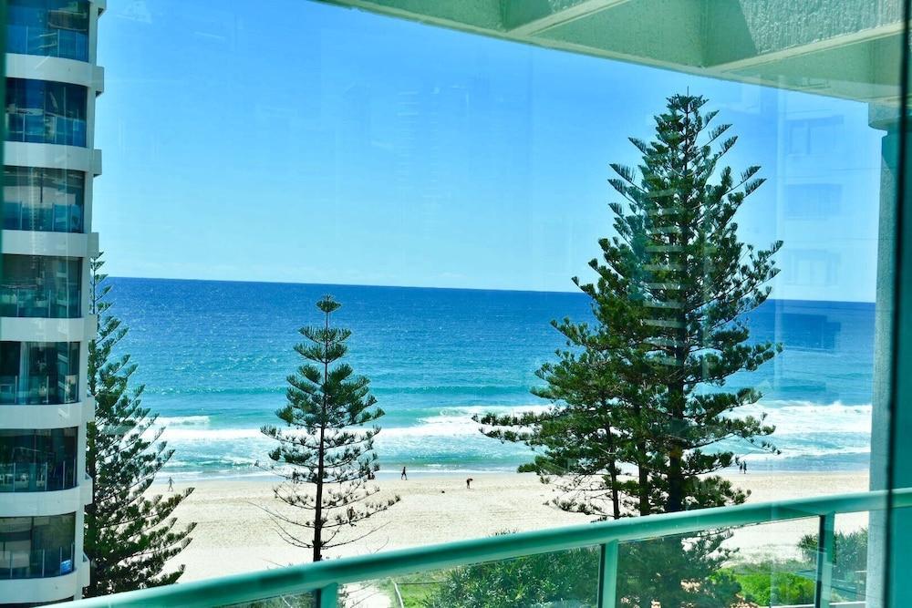 Emerald Sands Holiday Apartments Surfers Paradise Eksteriør bilde