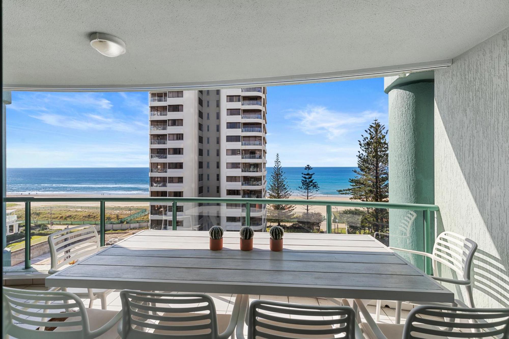 Emerald Sands Holiday Apartments Surfers Paradise Rom bilde